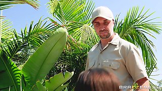Catsuit Booty Bang With Kelsi Monroe, Keiran Lee - Brazzers