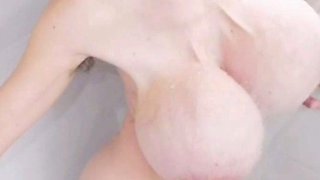 Love Chat Big Boobs Brunette Masturbating For Cam