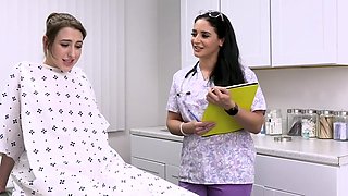 Sinful Nurse Giving The Busty Patient A Special Treatment While The Prepares A Dick Cure