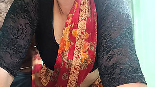 Cheating Desi Wife in Homemade Saree Sex - South Indian Viral Video with Pushpa Valli