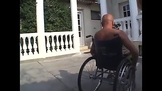 Granny Outdoor Blowjob and Cumshot - English Hairless Pussy