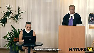 Cheating mature brunette fucks gardener while hubby's away