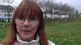 Neighbourhood MILF loves to masturbate