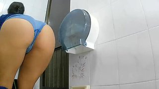 Katrina4deluxe & pampammedallo Public Bathroom Pissing Compilation - Amateur BBW Voyeur HD
