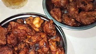 Biwi ne raat ko Beer pikar nashe me Beer ki Bottle ko Chut me Daal Diya