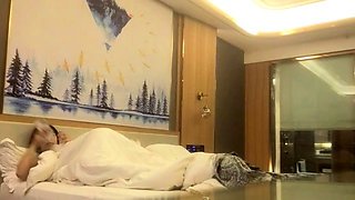 Amateur couple hidden cam