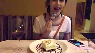 Ivy's Fun Vegas Adventure: You Love Her Golden Shower - Ivy Aura