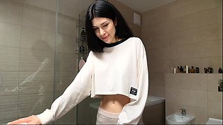Emo teen Becka solo webcam masturbation
