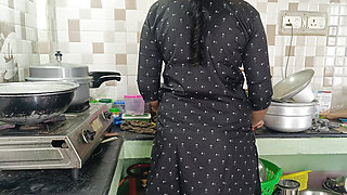 Housewife hot fucking romance in kitchen