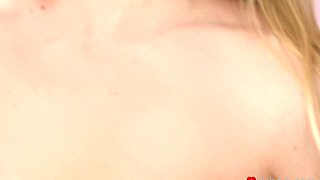 Hot babes in crazy Lesbea video