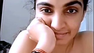 Sexy horny desi indian housewife nude strip on webcam mms