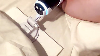 Thrusting dildo