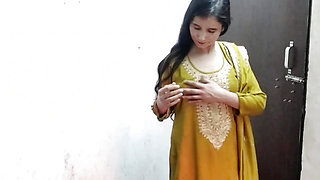 Step daughter ko ghar me ghus kar chod diya