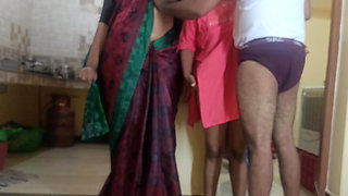 Housewife Threesome XXX