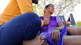 Devar apni bhabhi ko Apne purane bathroom mein le jakar chod raha he - devar bhabhi xxx video hindi hot pussy.