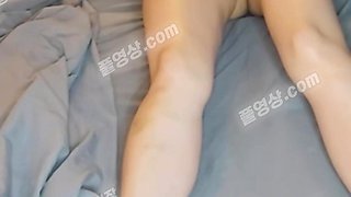 5804 외국에서 마사지받으며 자위하는 한국인 1-3 Korean 텔레 UUB892
