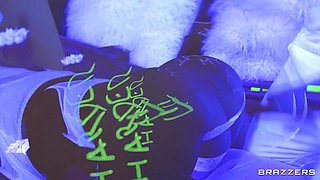 Busty Bride Loves Anal Sex: Glow Up On That Cock with Czech Couple Kristof Cale, Jennifer Mendez