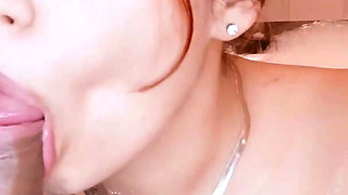 Seduction in the Bathtub and Anal Fucking in Bed