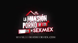 Slutty amateurs sucking cocks in group sex party