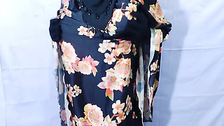 Muslim Hijabi Beautiful Housewife Fucking With Neighbor - With Clear Hindi Audio