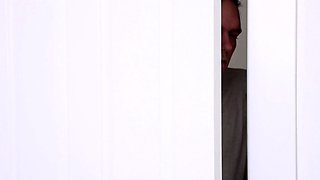 MomWantsCreampie-is it A Chore Giving Stepmom A Creampie