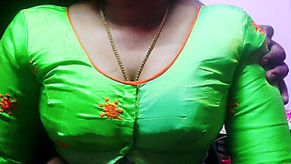 Hot and Juicy Desi Indian Woman Cheating with Married Boy