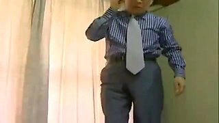 00346,Beautiful woman's lewd appearance