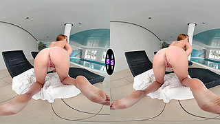 Cock Hungry Babe Fingers Herself While Stranger Wat - TmwVRnet