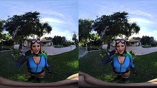 Horny Curvy Teen Kayley Gunner Is Cammy From STREET FIGHTER