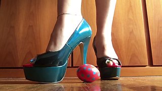 Sexy High Heels Crushing Egg