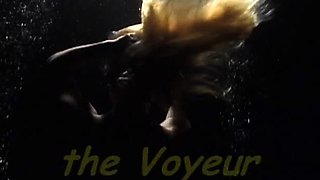 Blonde With Natural Big Boobs Loves Putting A Toy In Her