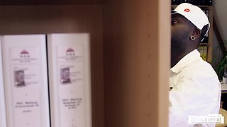 Vainy Black Cock for German MILF