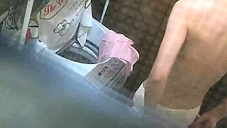Amateur Doggystyle Hidden Cam