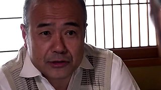 Old pussy teaches young pussy