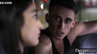 Dumps Boyfriend For Huge Bbc With Emily Willis