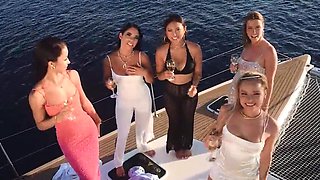 Bang at sea with girls who worship dick all the way