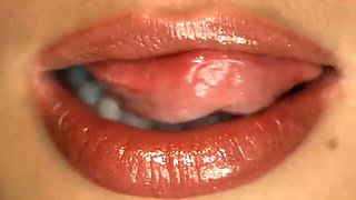 Phoenix Marie Pulverizing In The Gym Rig With Her Boobs