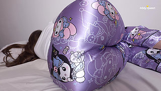 The Roundest Ass in My Friend Group Stayed in My Bed... and I Didn't Know How to Behave