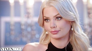 Riley Steele and Alex Jones's handjob porn by Vixen