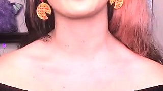 Amateur Webcam Teen Masturbates And Teases