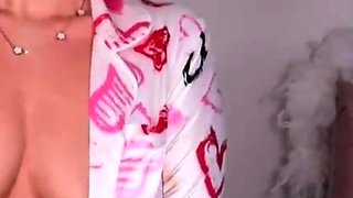 Blonde emo amateur solo masturbation