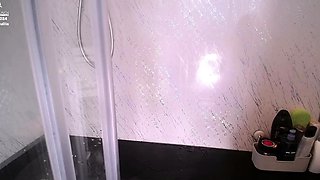 Randy blonde in pink pantyhose with foot fetish does footjob