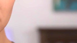 My Husband's Boss - Chapter 1 - the Mechanic About to Kiss Vivian