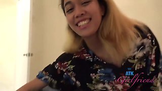 Skinny Thai Girl Gave A Foot Job Before Getting Fucked