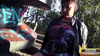 Public bigass mature lady fucked outdoor by sex date