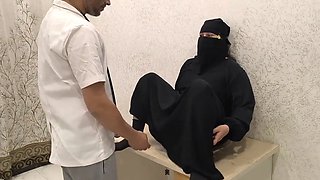 Muslim Women Come to Clinic for Check up Doctor Fuck Her Pussy