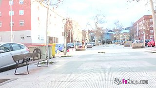 Ass toying in close up for solo stunner