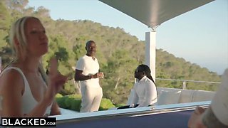 Couple Of Niggers Fucked Blonde Teen 18+ On Vacation