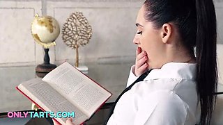 Stepdaddy Fucks Teen Emma Evans Rough & Pisses On Her Face - Blowjob & Taboo Sex