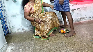 I Had Sex with My Indian Aunt While She Was Eating Fruits in the Evening.